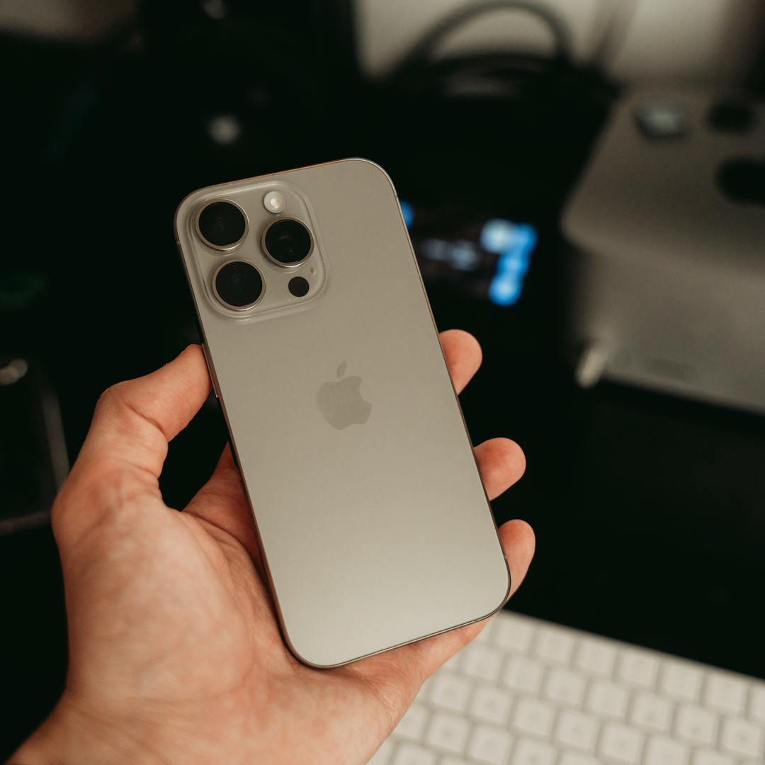 iPhone 16