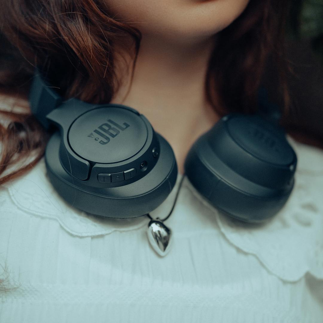 جي بي ال Tune 770NC